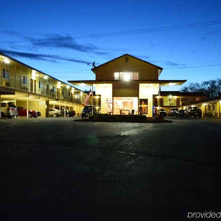 Economy Inn Hermiston Exteriör bild