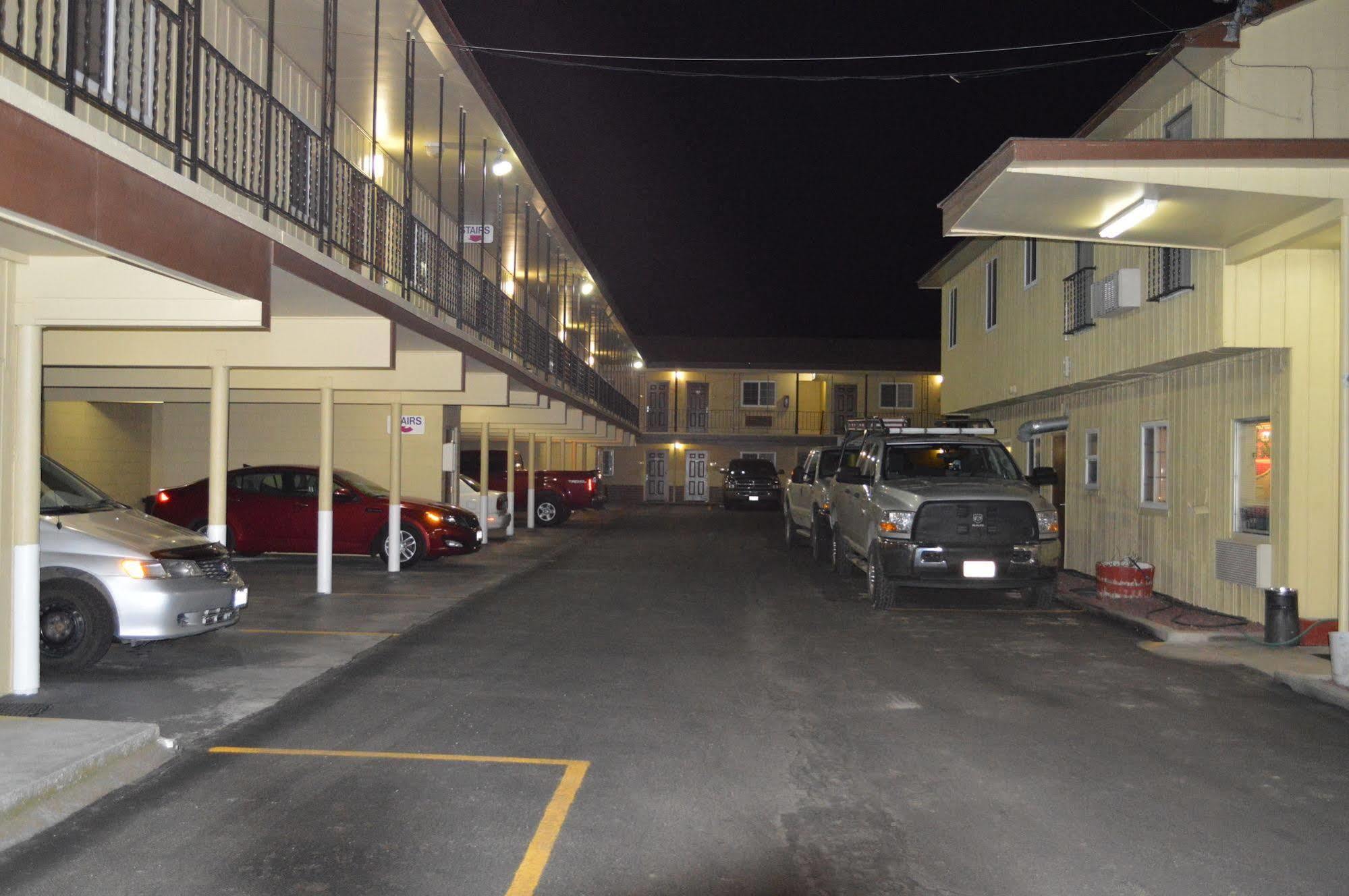 Economy Inn Hermiston Exteriör bild